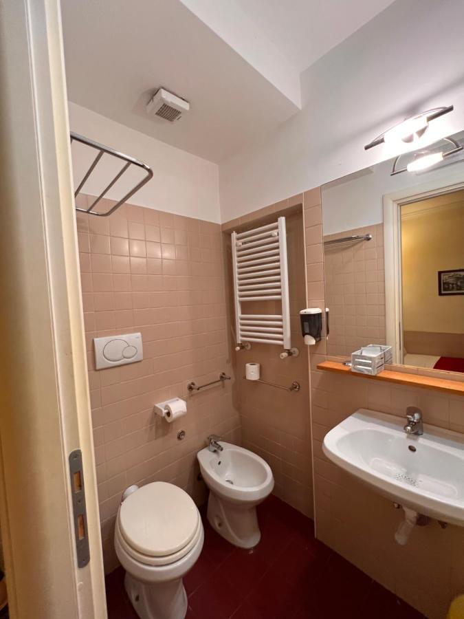 Booking House Rome Hotel Buitenkant foto