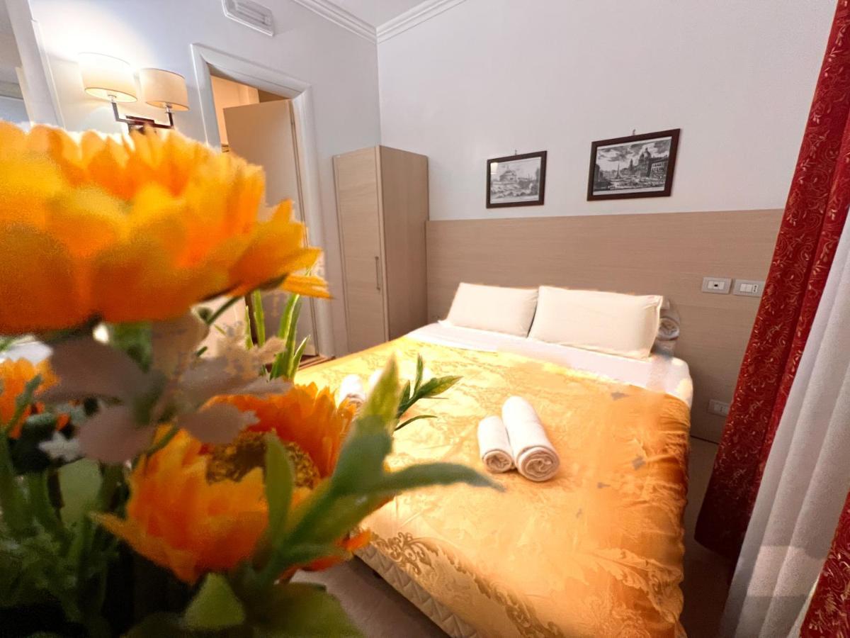 Booking House Rome Hotel Buitenkant foto